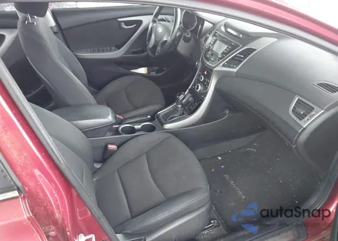 2016 Hyundai Elantra Value Edition z USA, uszkodzony, nr VIN 5NPDH4AE3GH780889